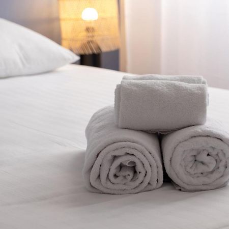 Le Normand- Appartement Neuf, 3 Chambres, Terrasse レンヌ エクステリア 写真
